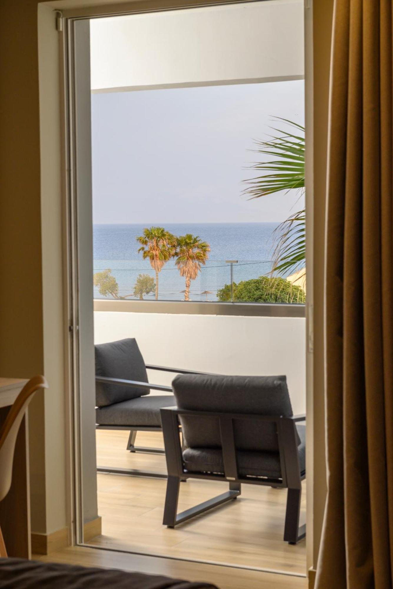 Hotel Nicolas Grand Suites, Adults Only 4*